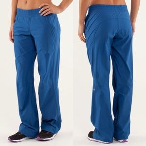 Lululemon “Dog Runner” Wide Leg Mid Rise Blue Lined Pull On Track Pants Size 4